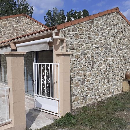 B&B Gite D'Ayran Saint-Quentin-la-Poterie Eksteriør billede